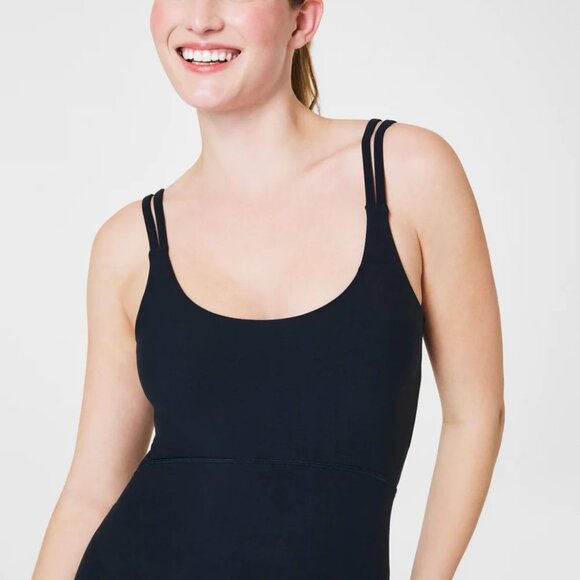 NEW Spanx SpanxSmooth OnForm Cami Bodysuit, 6" in Black - Picture 3 of 3